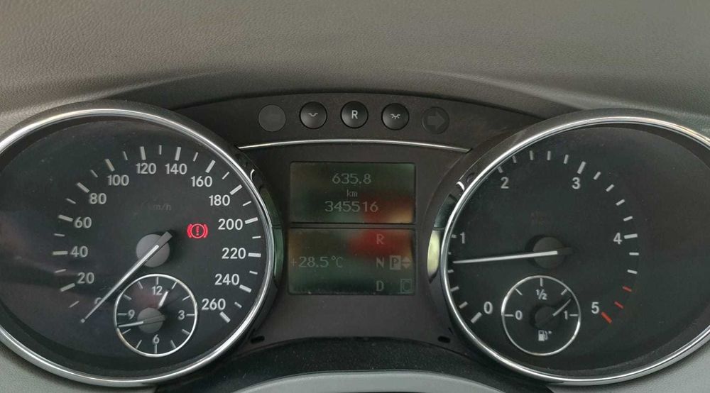 Mercedes-Benz Classe R 320 CDi 4-Matic- Avariado