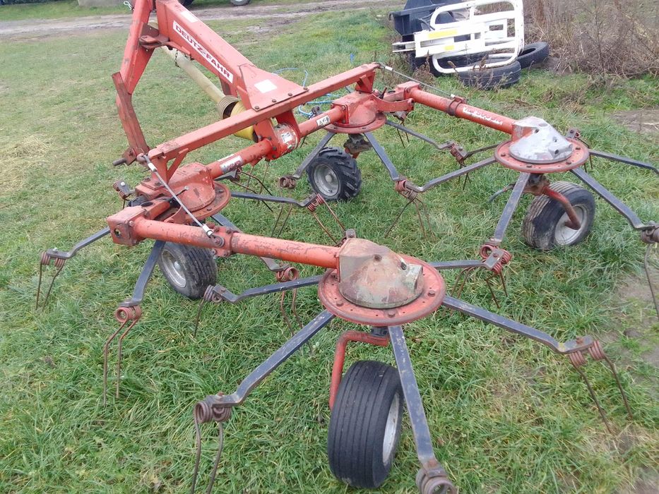 Przewracarka przetrzasarka Deutz-Fahr zgrabiarka fella