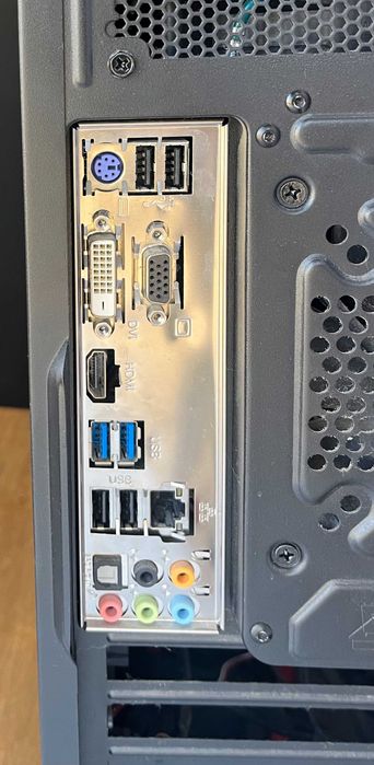 Intel i7-2600K at 3.40GHz 8GB 120GB SSD Asrock B75 Pro3-M por 129€