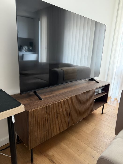 Móvel de TV Moderno Fama - 150 cm (Excelente Estado)