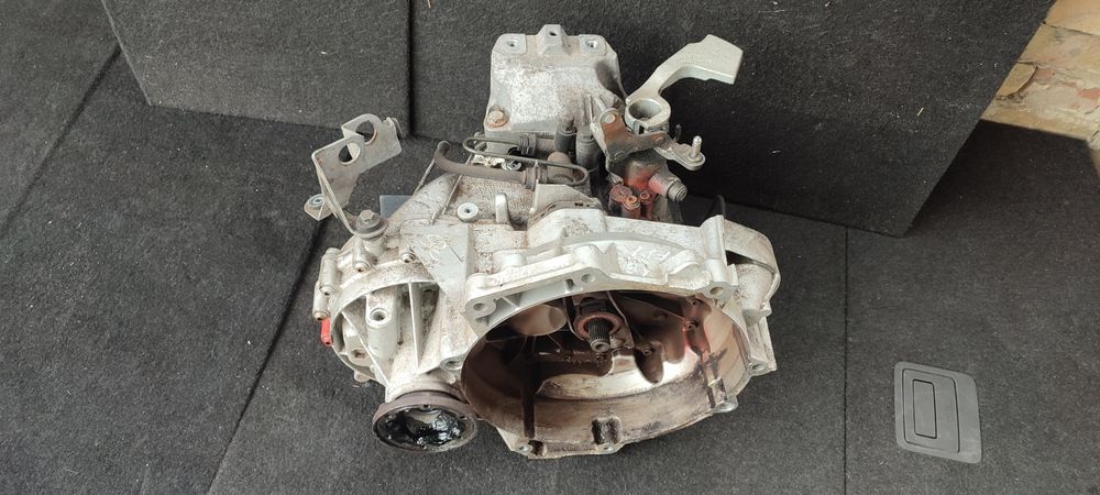 Коробка передач 1.6FSI HPB JJU  6ступка Пасат Б6 бензин Гольф 5 6 Шкод