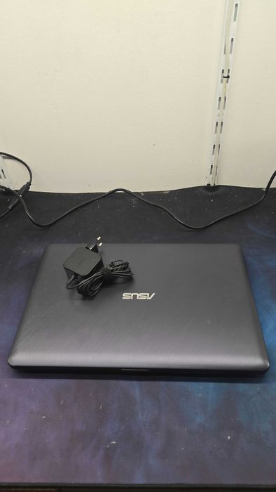 Portatil Asus i3, 8Gb DDR4, 250Gb SSD