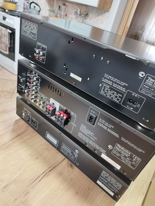 Wieża Technics wraz z kolumnami