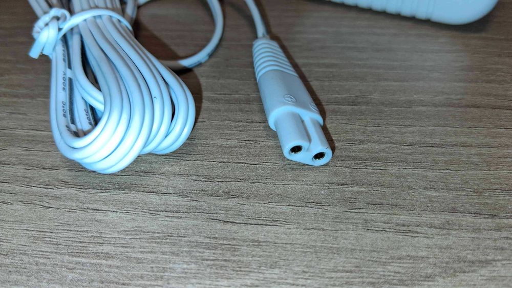 Zasilacz ZDJ045100EU 4.5V 1A Z Wtykiem "ÓSEMKA"