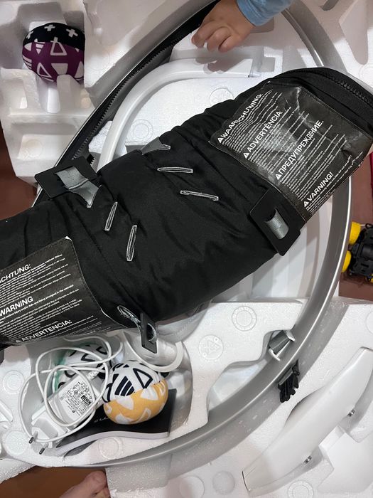 Крісло-гойдалка 4Moms MamaRoo 5