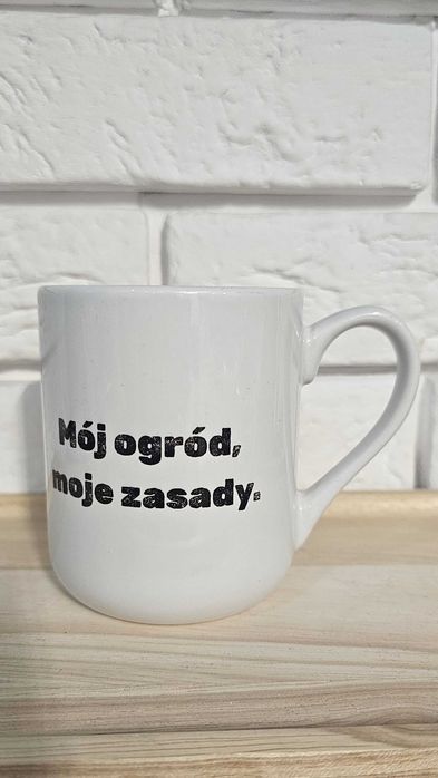 Kubek z Małą Mi ze śmiesznym napisem dla miłośniczki ogródka Prezent