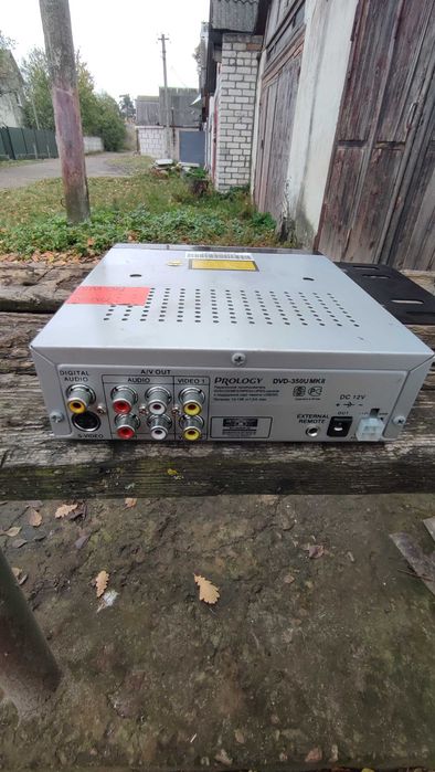 Преобразователь вход 12V виход 220V,на 2000W