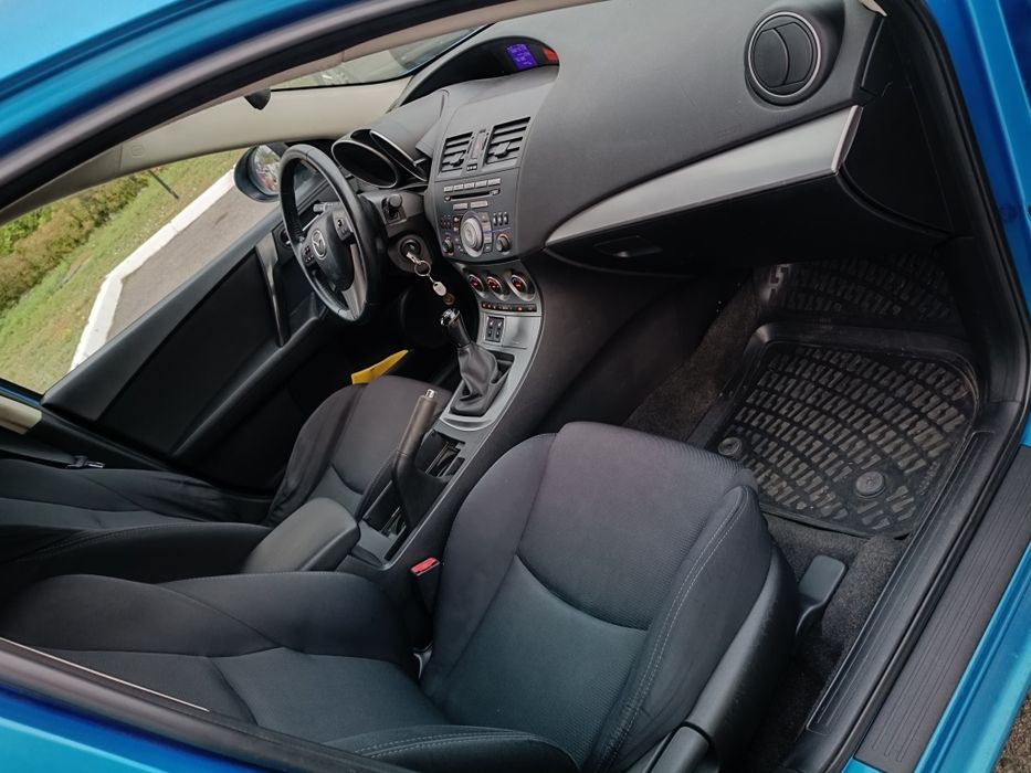 Мазда 3 1.6дизель