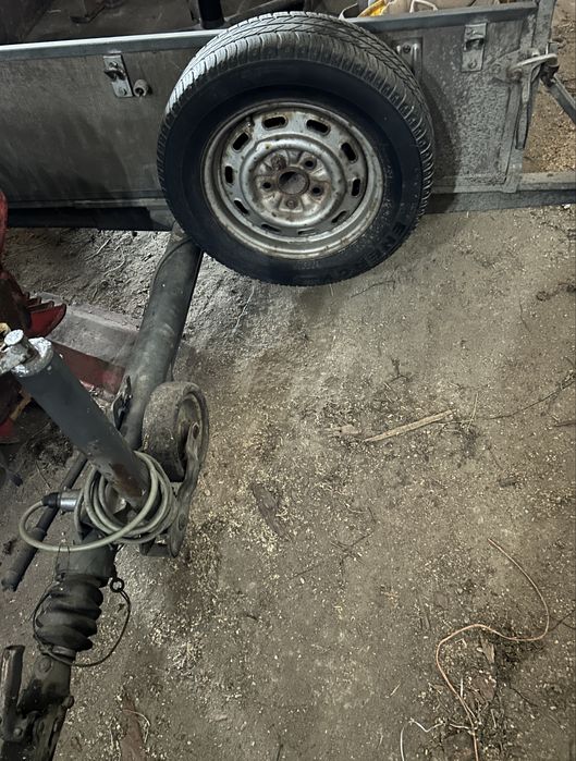 Przyczepka samochodowa dwuosiowa , tandem