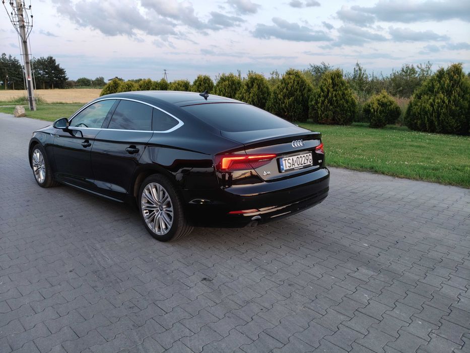 Samochód Audi A 5