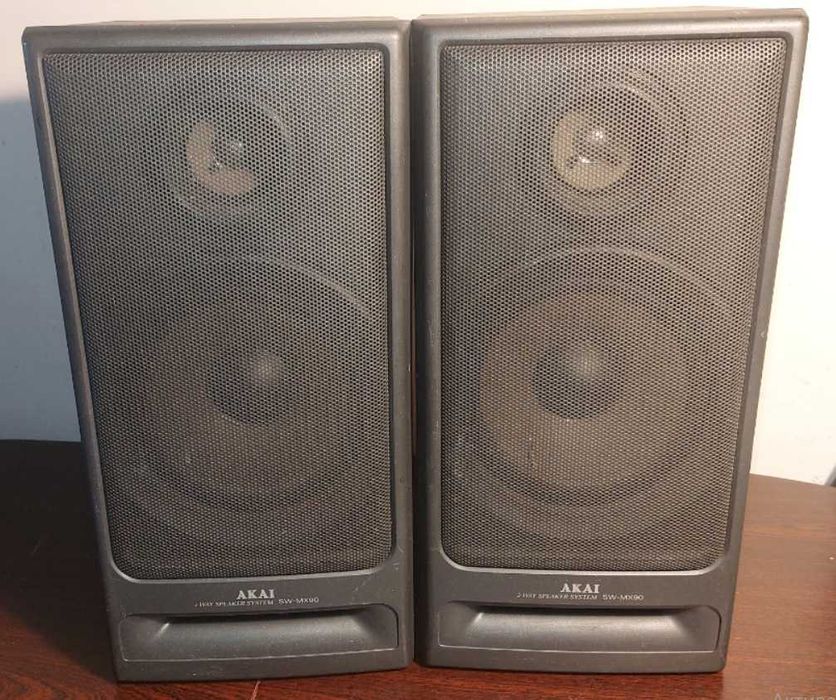 акустична систему Akai MX-90