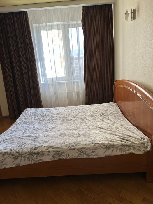 Оренда 2к квартири 68м2,Лагунової 18б