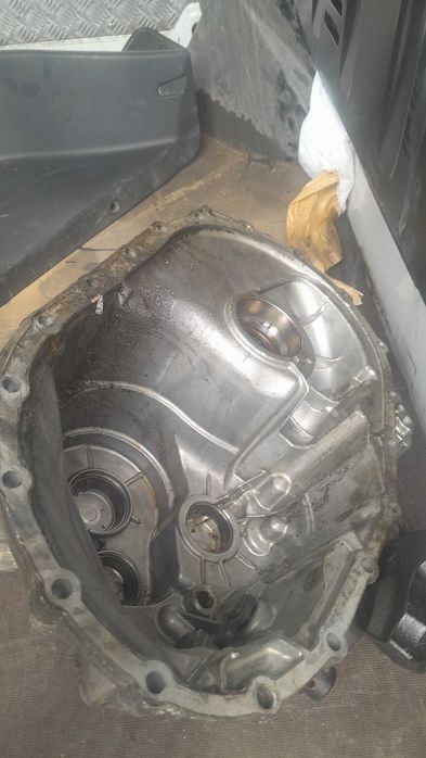 Caixa Renault master Peças