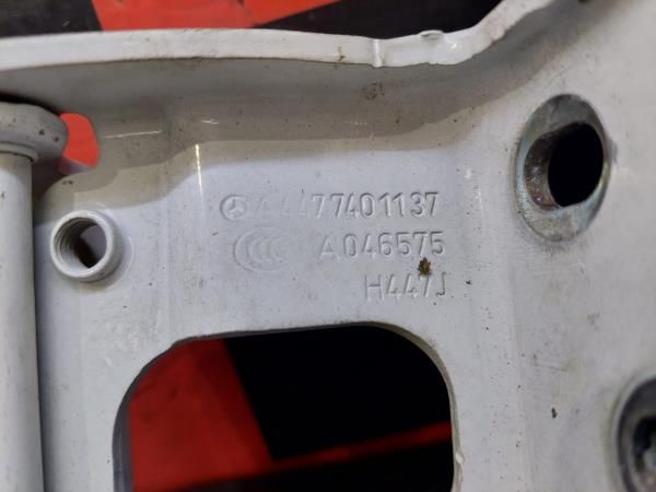 Dobradiça porta trás direito MERCEDES-BENZ Vito (W447)