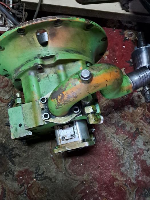 Pompa hydrauliczna o zmienej wydajności marki Linde