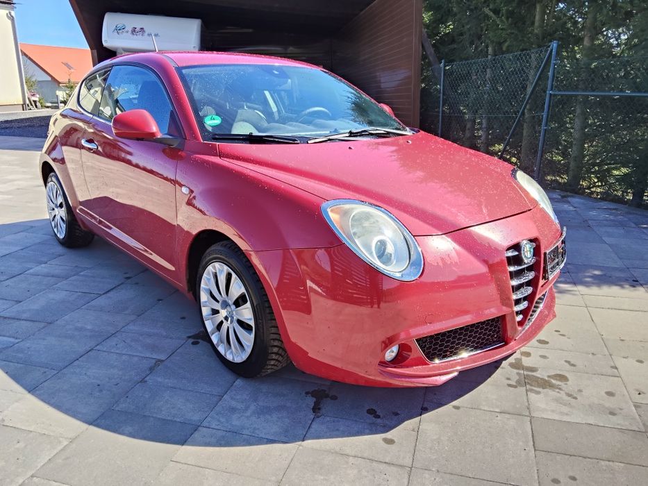 Alfa Romeo mito.         .