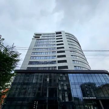 Здана 2к квартира в центрі міста від власника