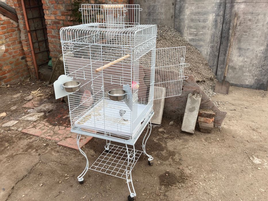 Клітка для великого птаха