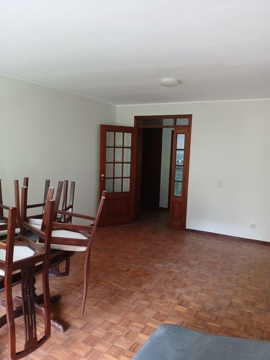 T1 de 80m2 com um arrumo, Porto