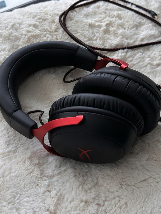 Навушники HyperX Cloud III