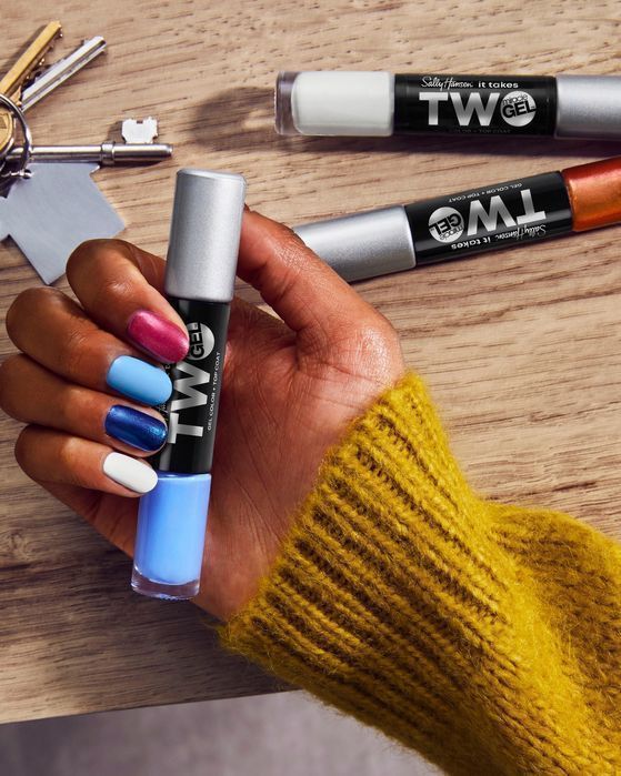 Sally Hansen  960 Sugar Fix 7,5 Ml Żelowy Lakier Do Paznokci 2 W 1