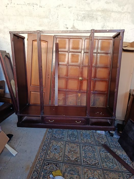 Imponente Roupeiro Vintage