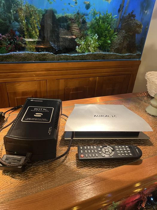 AURALIC Aries Streamer plus zasilacz Sbooster