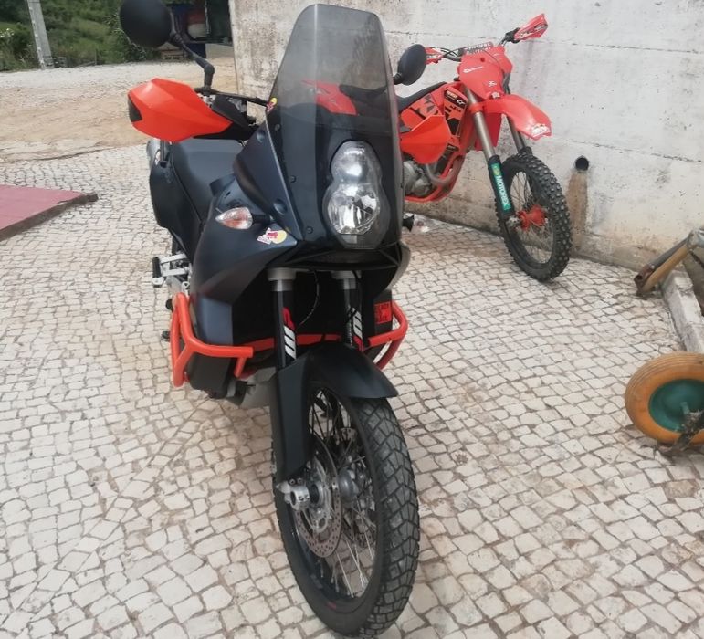 KTM 990 Adventure bom estado.
