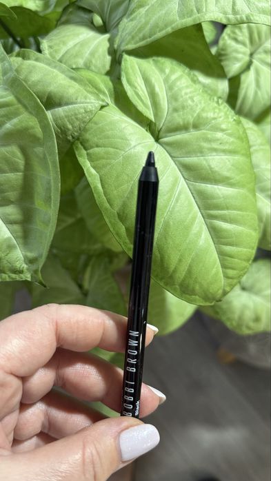 Bobbi Brown czarna kredka Nowa