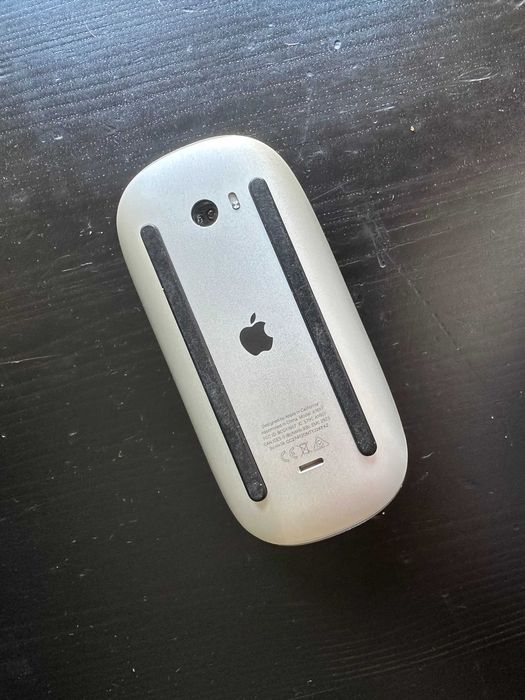 Apple Magic Mouse 2 A1657 - Branco/Prateado (Bluetooth)