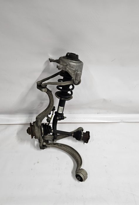 Audi Q5 SQ5 A5 8T A4 B8 lift zwrotnica lewa piasta wahacz mcperson