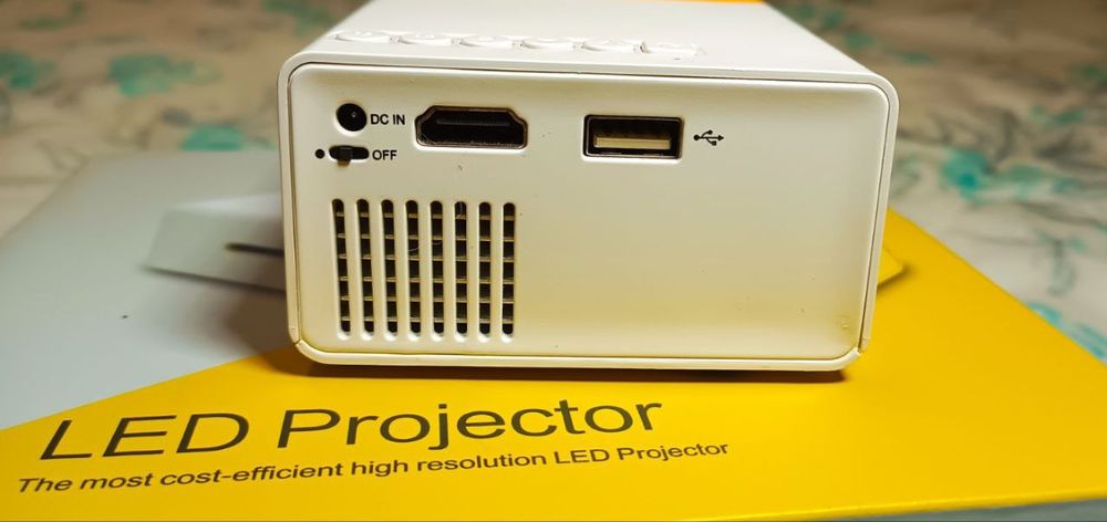 Продам проэктор yg-300