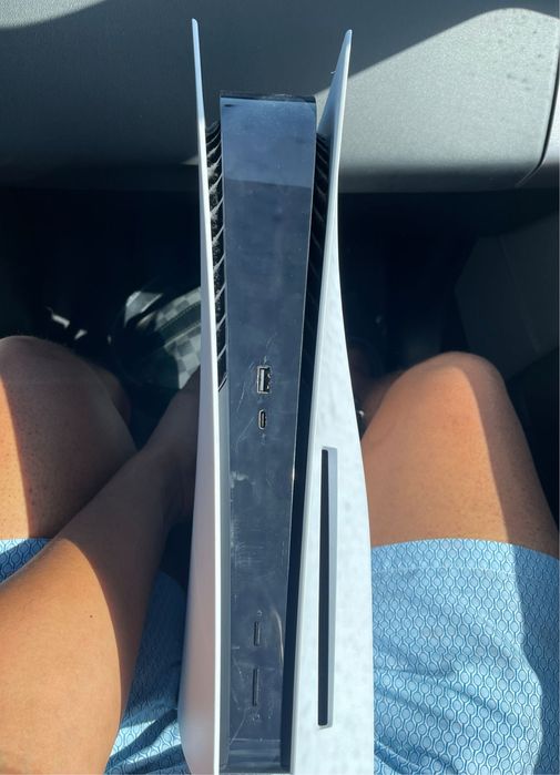 Ps5 em bom estado com comandos