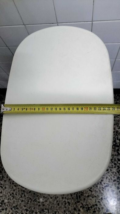 Banco IKEA alto para desocupar