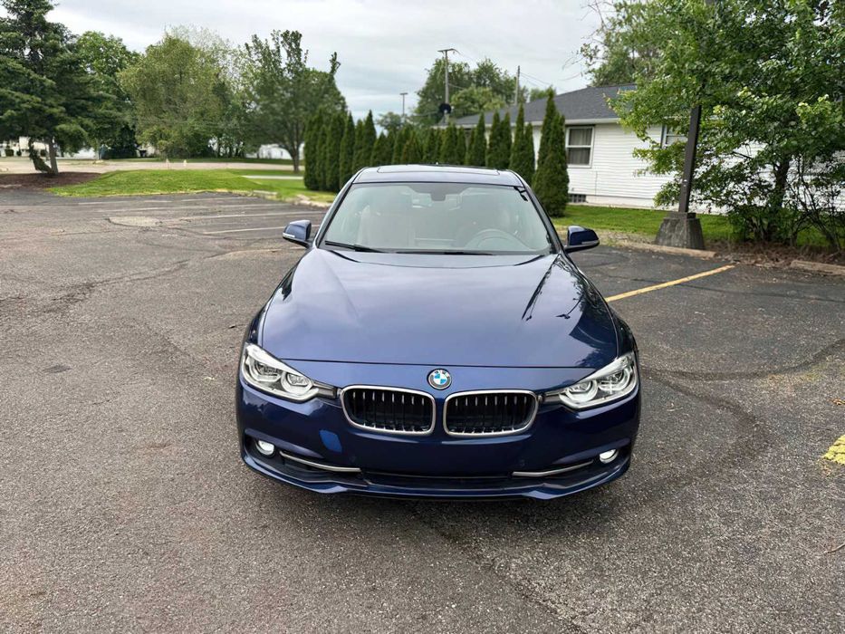 BMW 3 Series 330i xDrive      2017