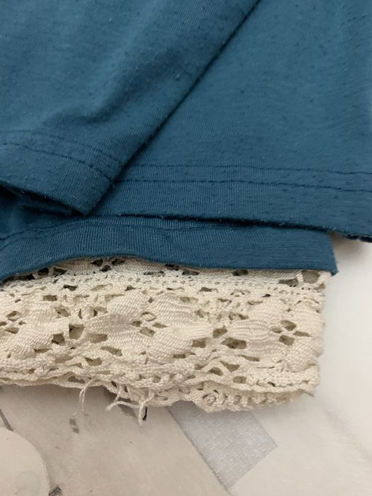 Blusa de algodão com renda