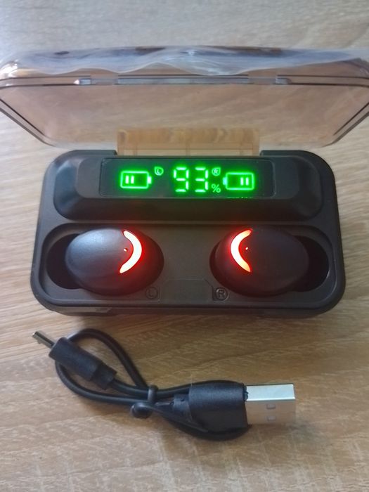 Продам новые блютуз наушники