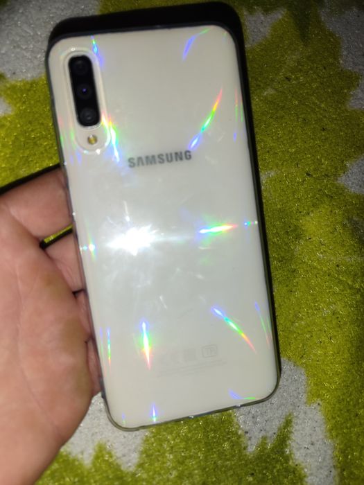 Продам обменяю Самсунг а 50