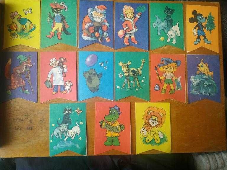 Ёлочные игрушки, бусы, верхушки, флажки,  звезда