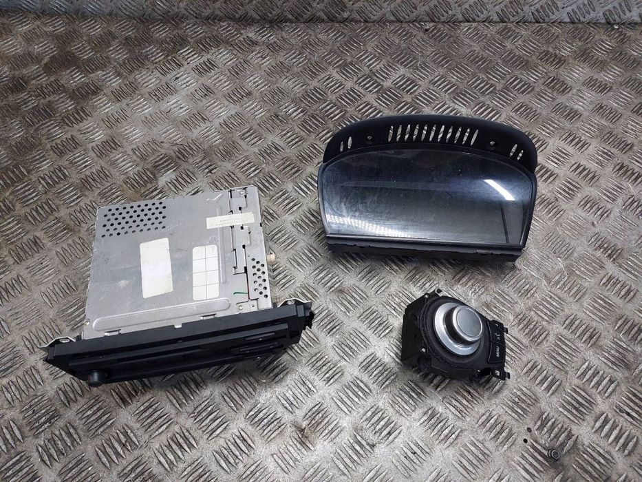 CZYTNIK NAWIGACJI + PANEL IDRIVE + WYŚWIETLACZ BMW E90 6987694 6973672