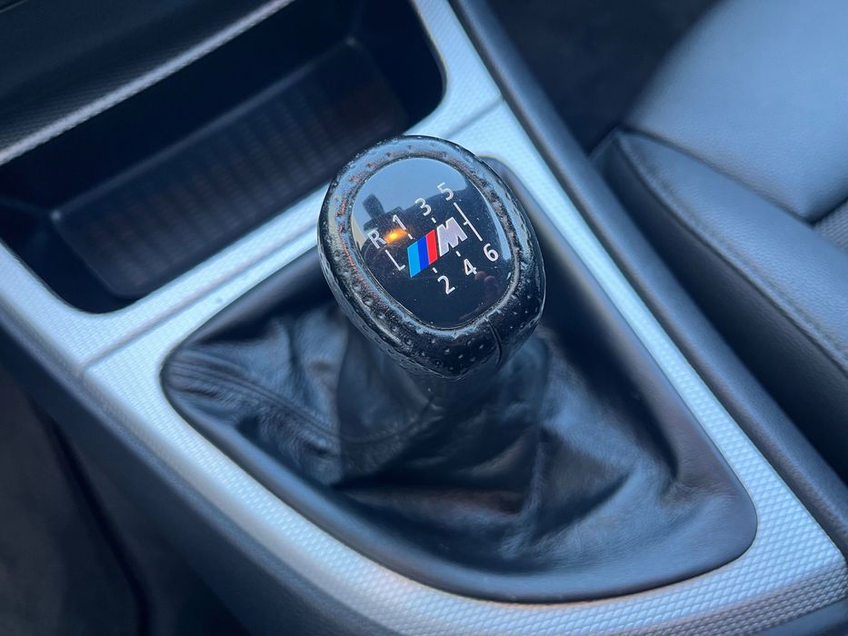 Carro BMW Série 1 118 D Pack M todo original