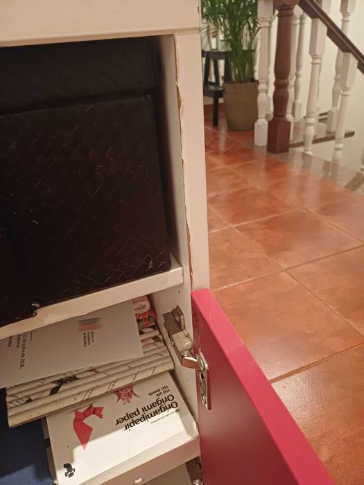 Movel com arrumação ikea 1,20cmx39cm