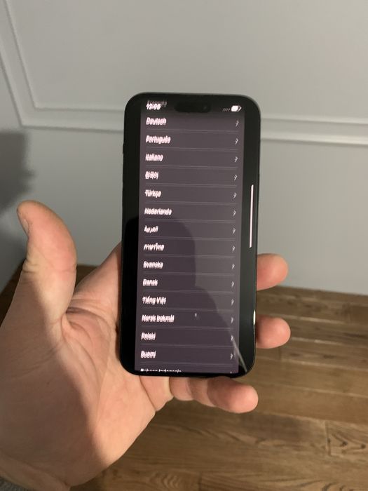 Iphone 15Plus  icloud lock esim