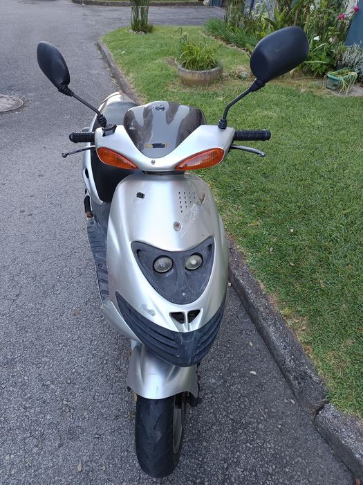 Vendo scooter Suzuki katana 50cc