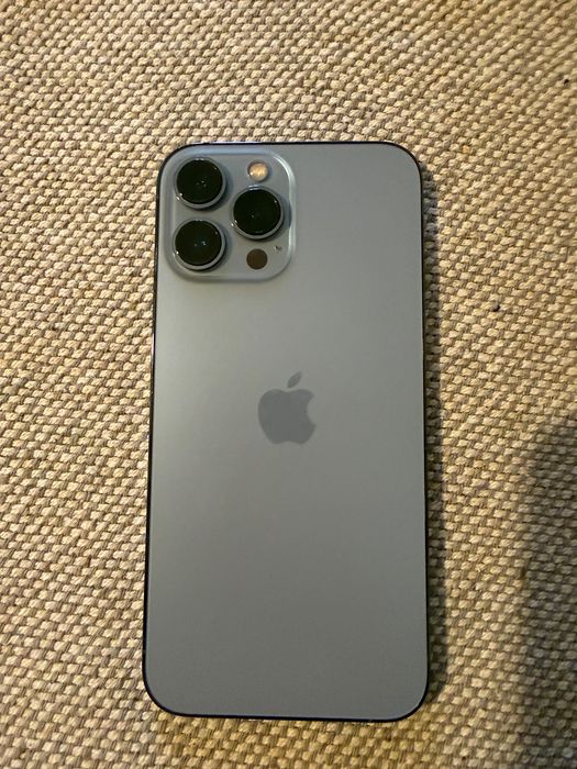 iPhone 13 Pro Max azul