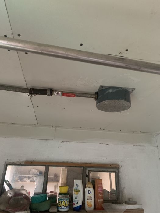 Двоповерхова дача з банькою.