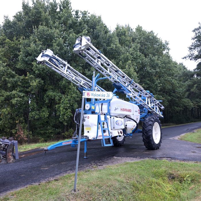 Opryskiwacz Hardi Evrard Meteor 2800l 28/27/24m. Skrętny dyszel