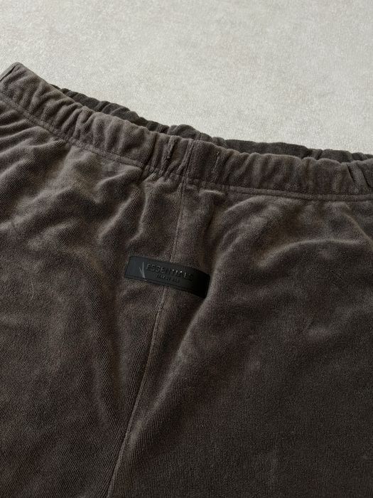 Шорты Essentials Велюровые