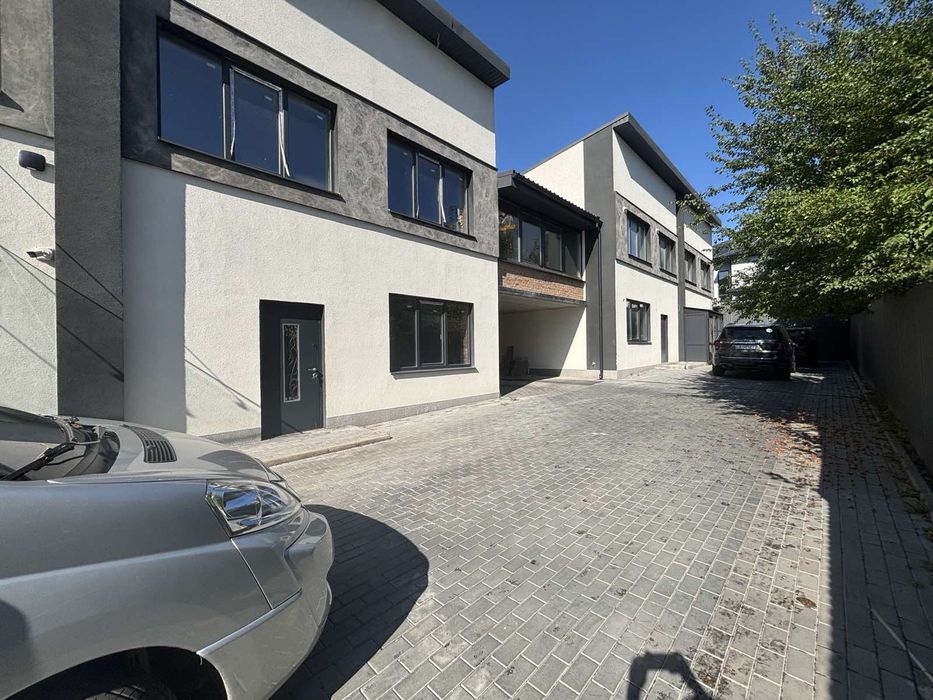 Продаж таухауса в топ локації без комісії для покупця