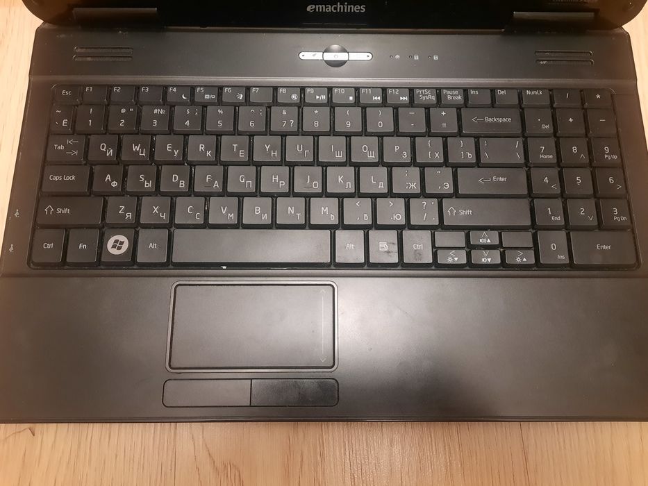 Ноутбук на запчастини